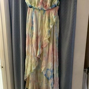 2 pc set skirt and top , great for summer excellent condition.